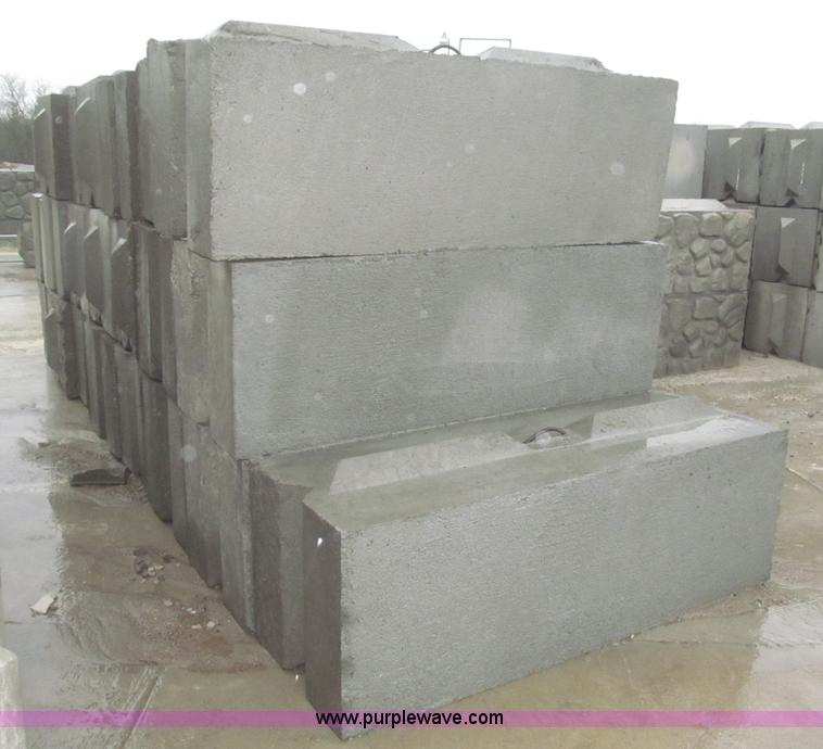 image for item C1507 (16) concrete bunker blocks