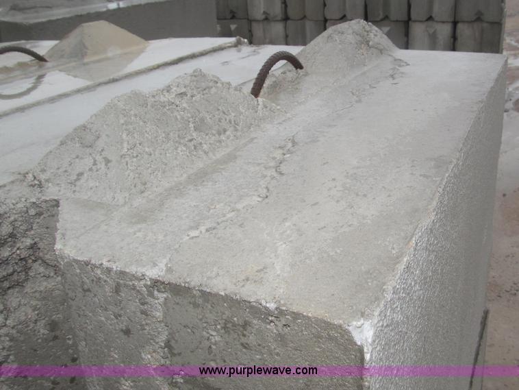 image for item C1511 (32) concrete bunker blocks