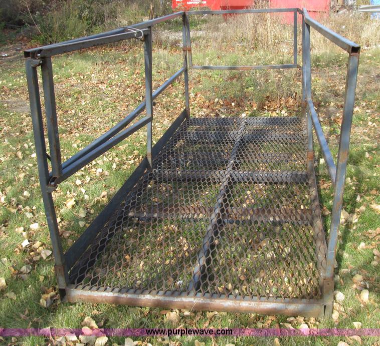 image for item E4619 Arrow 90WP48-116 personnel basket