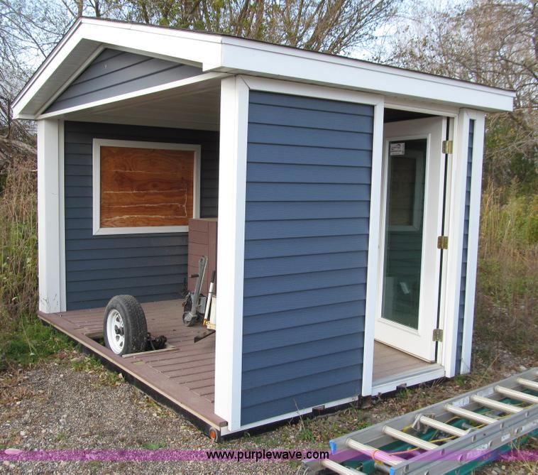 image for item E4620 2004 Shop built portable display trailer