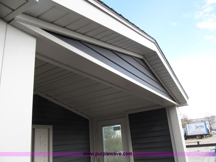 image for item E4620 2004 Shop built portable display trailer