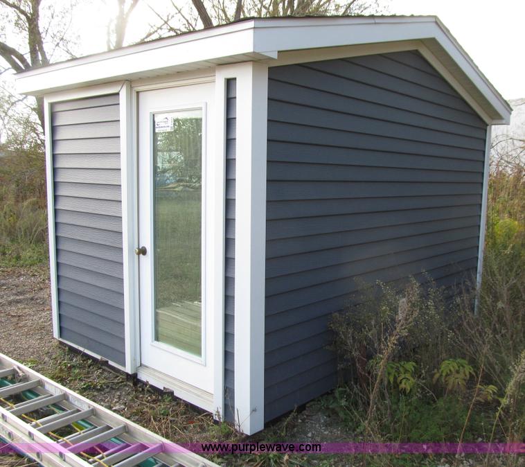 image for item E4620 2004 Shop built portable display trailer