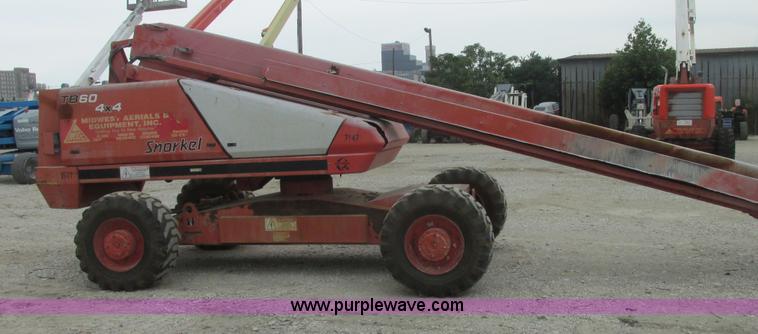 image for item E7338 2001 Snorkel TB60 boom lift
