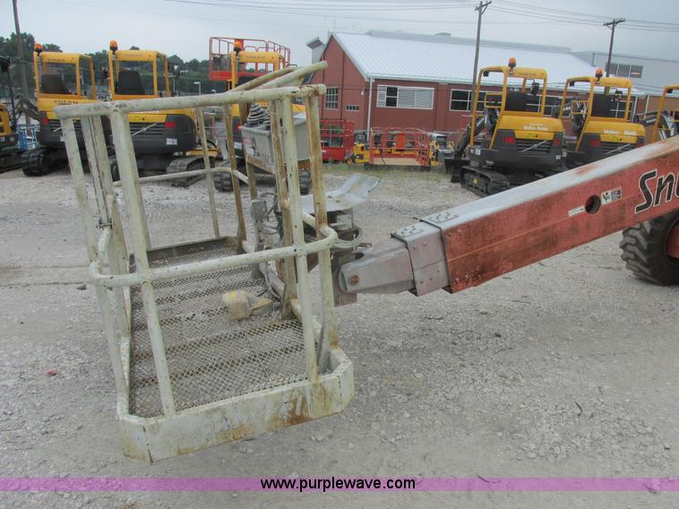 image for item E7338 2001 Snorkel TB60 boom lift