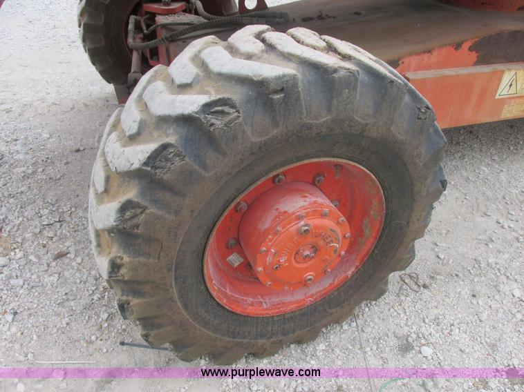 image for item E7338 2001 Snorkel TB60 boom lift