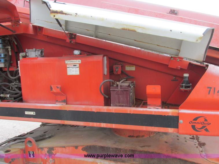 image for item E7338 2001 Snorkel TB60 boom lift