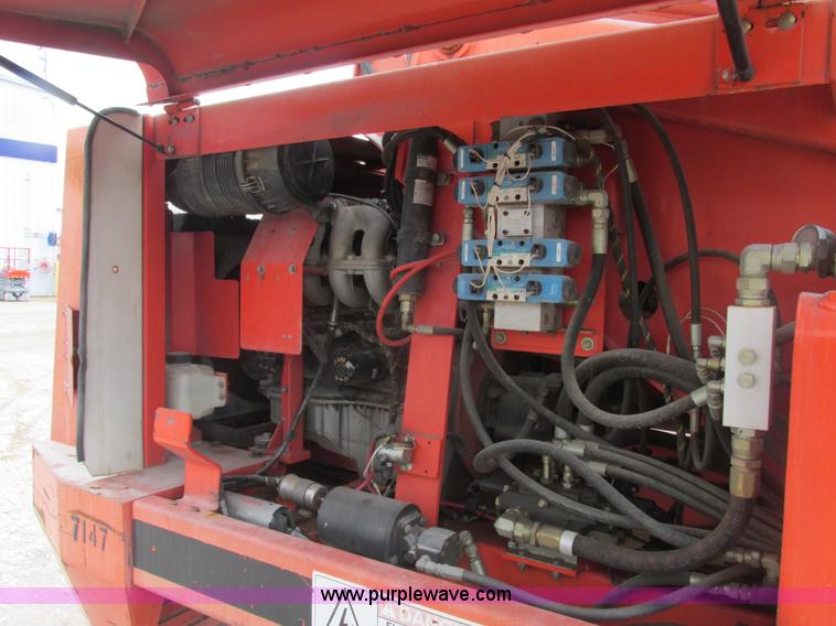 image for item E7338 2001 Snorkel TB60 boom lift