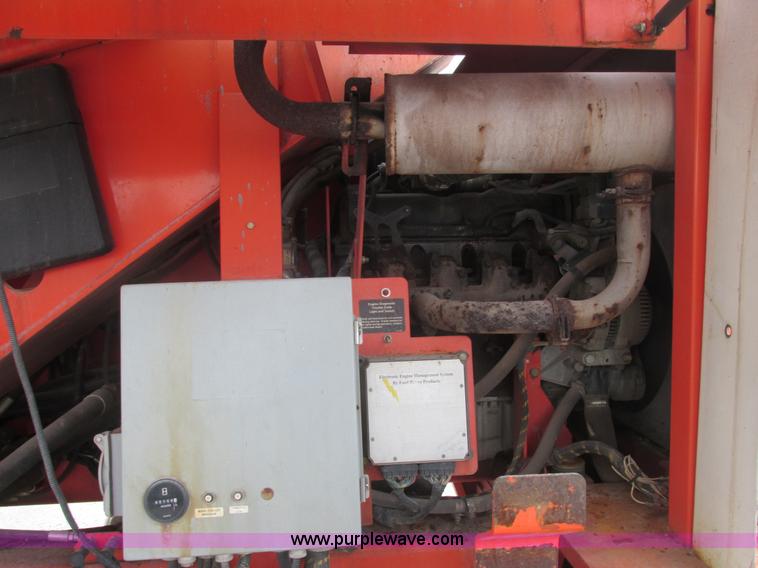 image for item E7338 2001 Snorkel TB60 boom lift