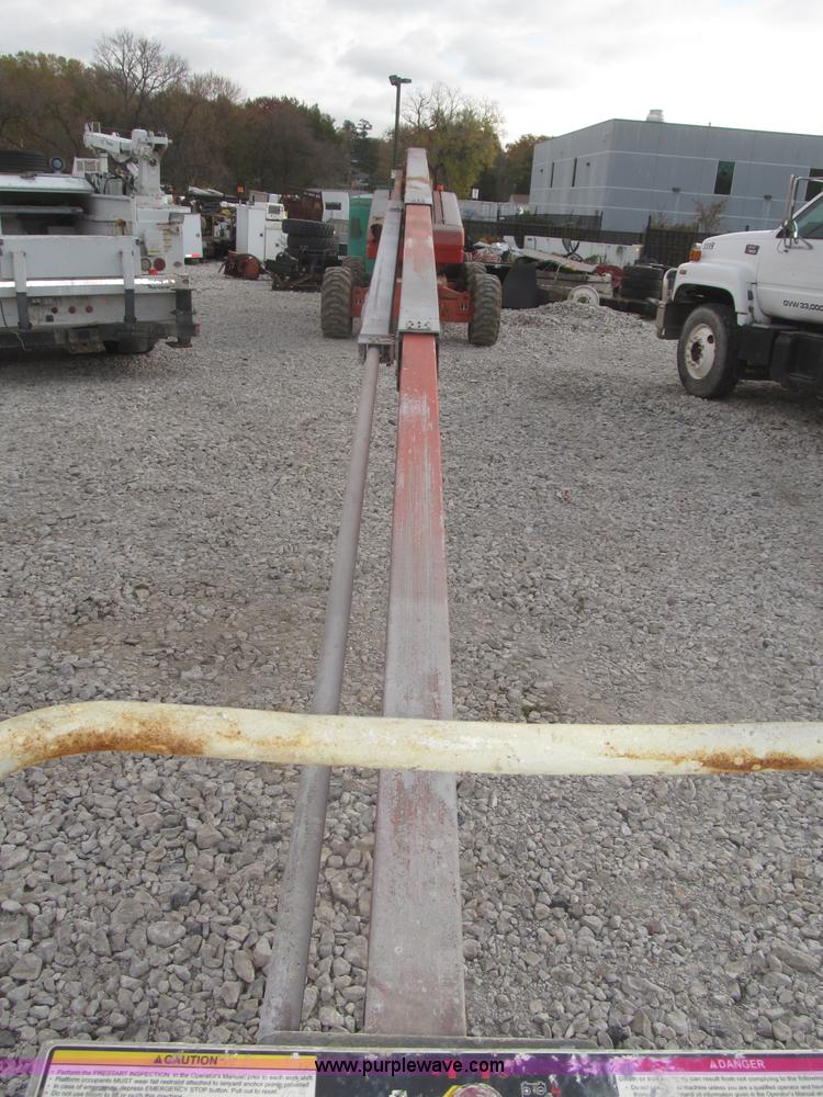 image for item E7338 2001 Snorkel TB60 boom lift