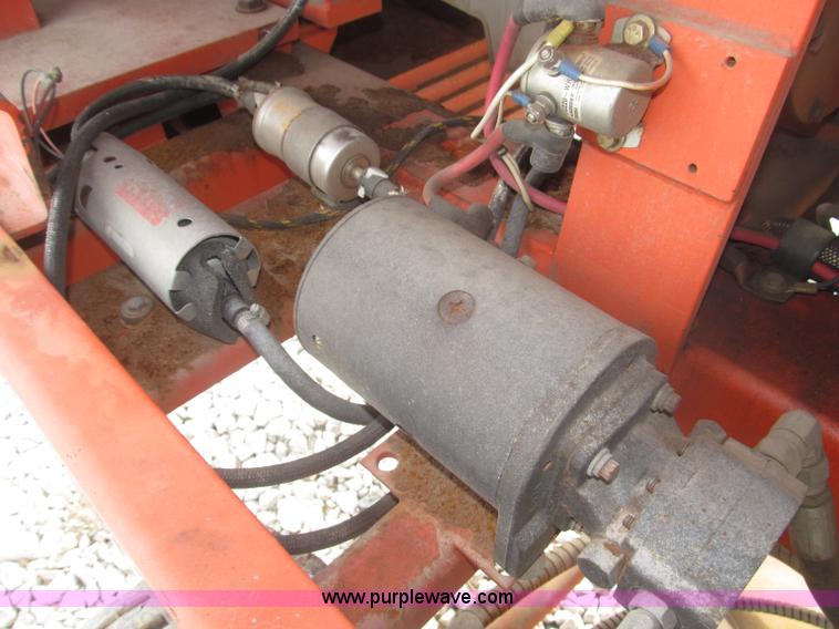 image for item E7338 2001 Snorkel TB60 boom lift