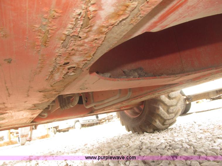 image for item E7338 2001 Snorkel TB60 boom lift