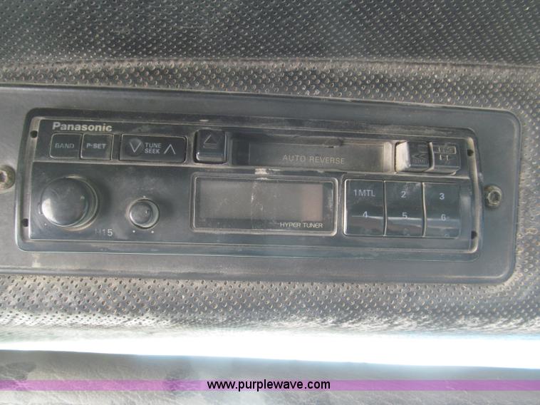 image for item F7149 1990 Mack CH612 semi truck