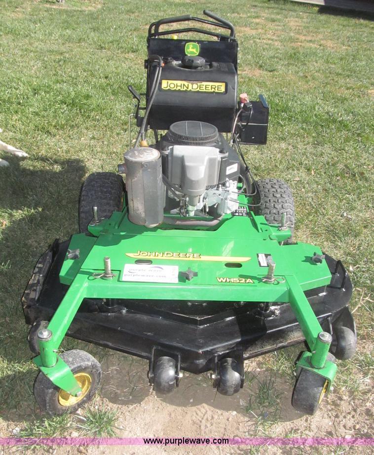 image for item F7163 John Deere WH52A lawn mower