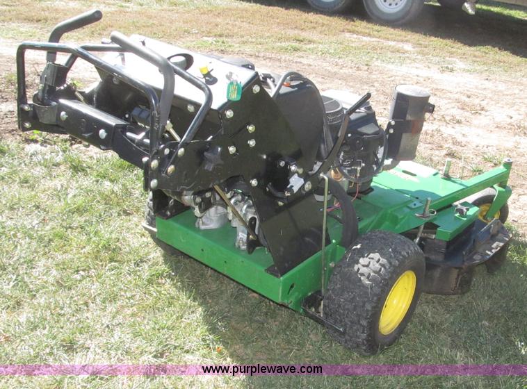 image for item F7163 John Deere WH52A lawn mower