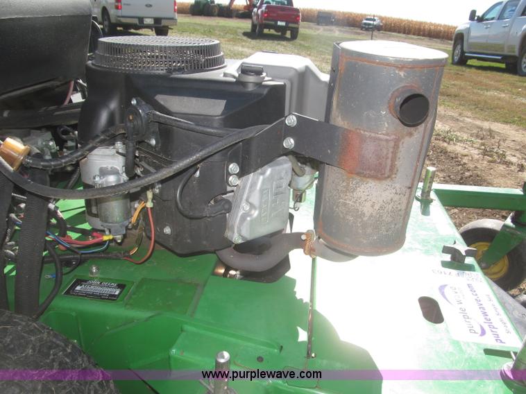 image for item F7163 John Deere WH52A lawn mower