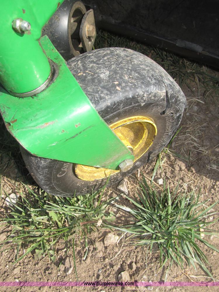 image for item F7163 John Deere WH52A lawn mower