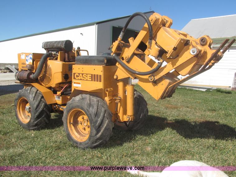 image for item F7164 Case Davis Mini Sneaker articulated vibratory plow