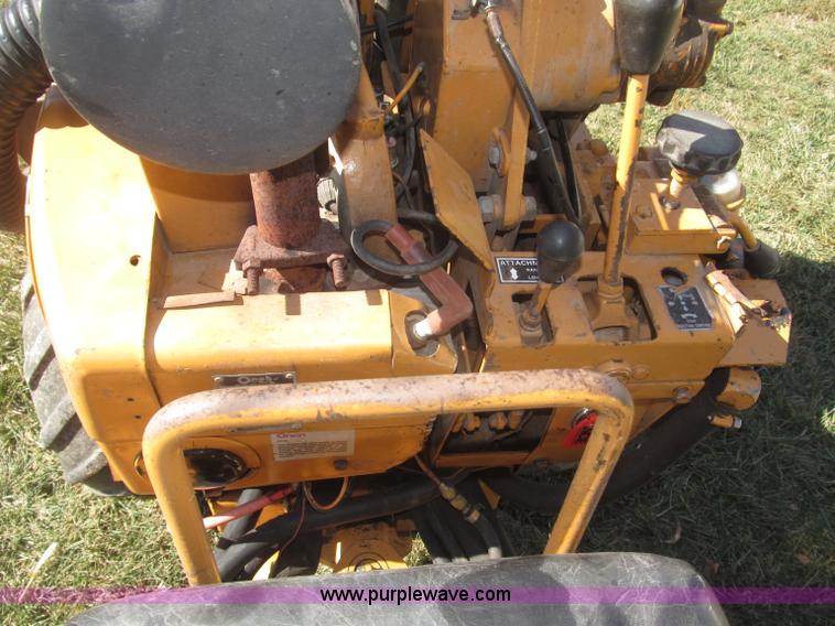 image for item F7164 Case Davis Mini Sneaker articulated vibratory plow