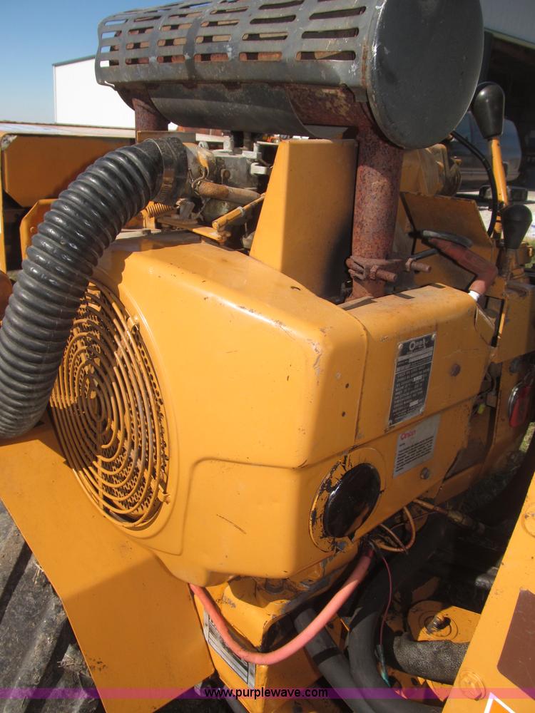 image for item F7164 Case Davis Mini Sneaker articulated vibratory plow