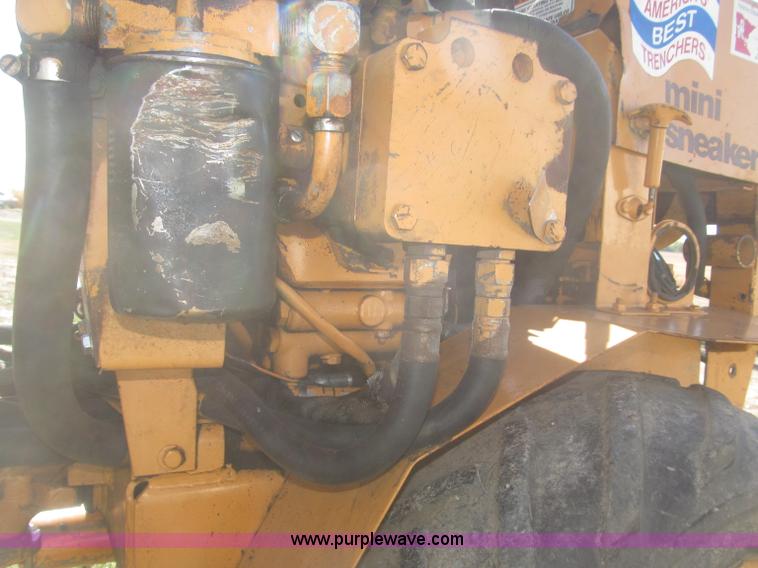 image for item F7164 Case Davis Mini Sneaker articulated vibratory plow