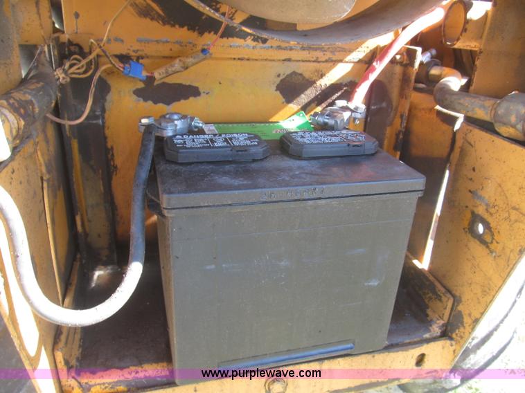 image for item F7164 Case Davis Mini Sneaker articulated vibratory plow