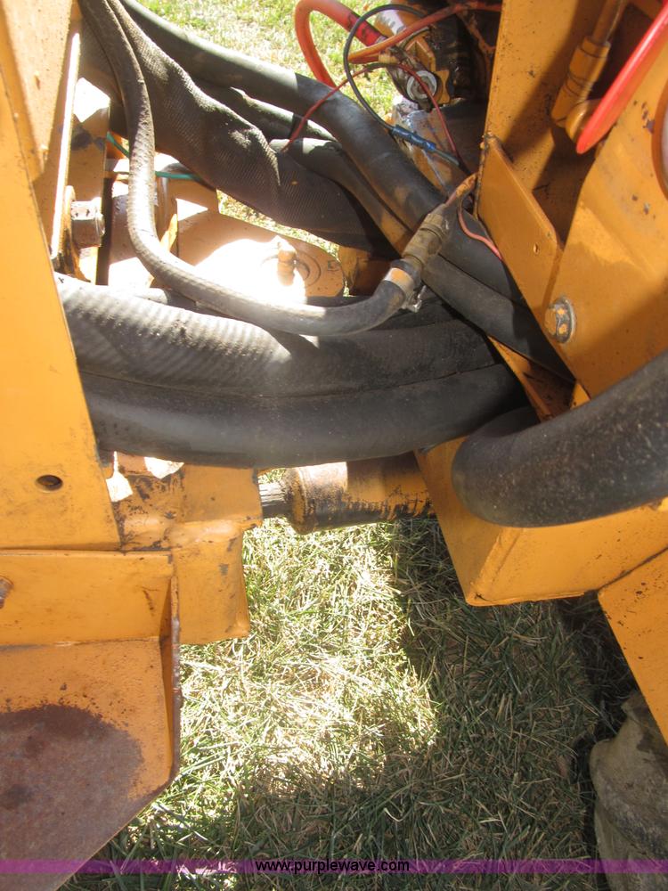 image for item F7164 Case Davis Mini Sneaker articulated vibratory plow