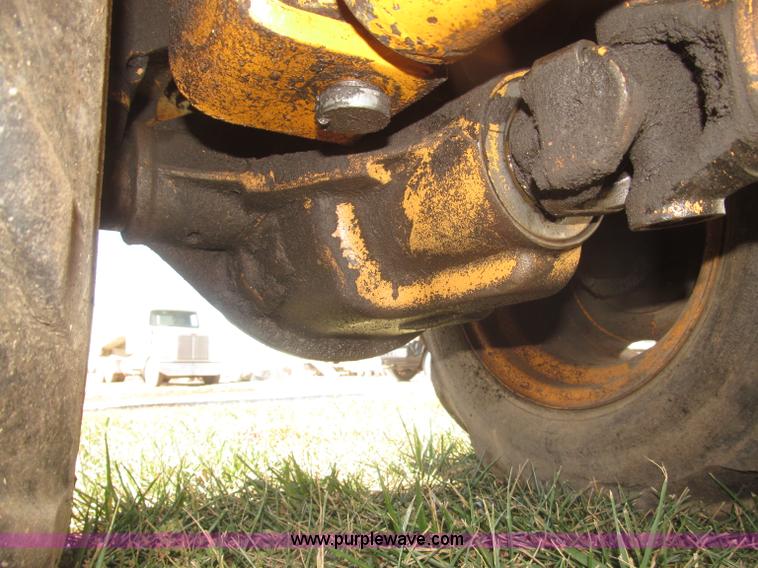 image for item F7164 Case Davis Mini Sneaker articulated vibratory plow