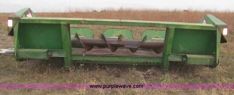 image for item F7171 John Deere 444 corn header