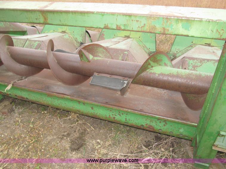 image for item F7171 John Deere 444 corn header