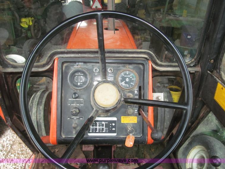 image for item F7180 Allis Chalmers AC7000 tractor