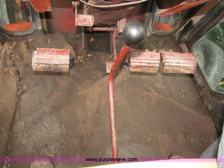 image for item F7180 Allis Chalmers AC7000 tractor