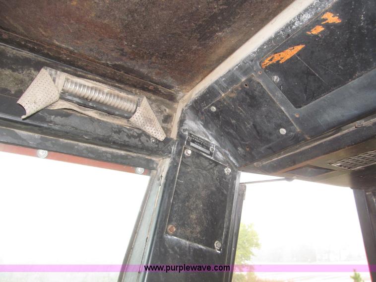 image for item F7180 Allis Chalmers AC7000 tractor