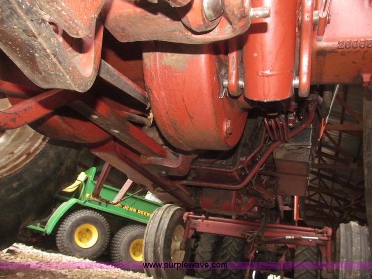 image for item F7180 Allis Chalmers AC7000 tractor