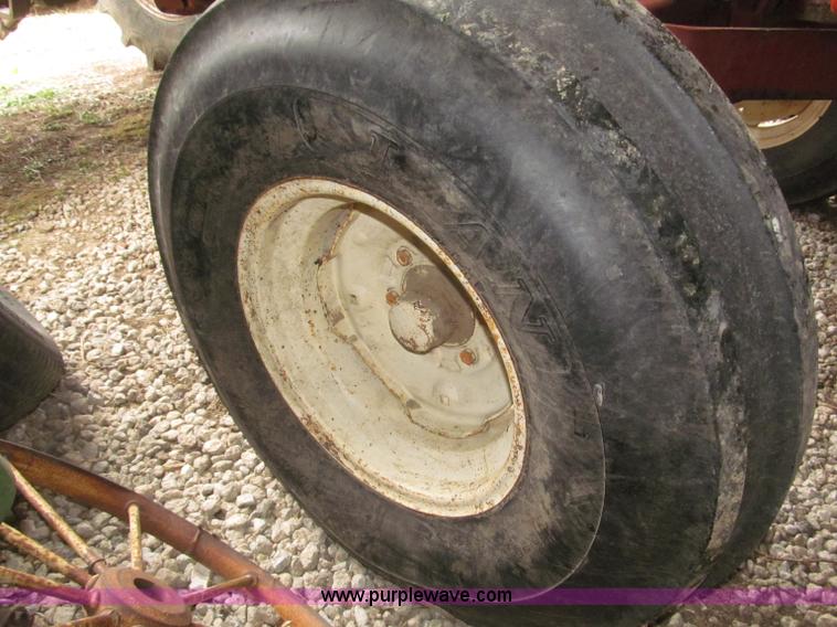 image for item F7180 Allis Chalmers AC7000 tractor