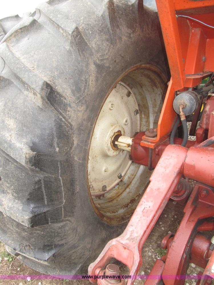 image for item F7180 Allis Chalmers AC7000 tractor