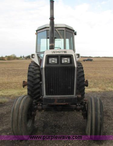 image for item G8922 White 2-135 Field Boss tractor