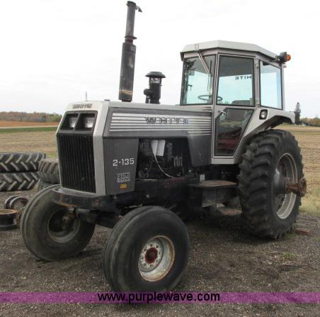 image for item G8922 White 2-135 Field Boss tractor