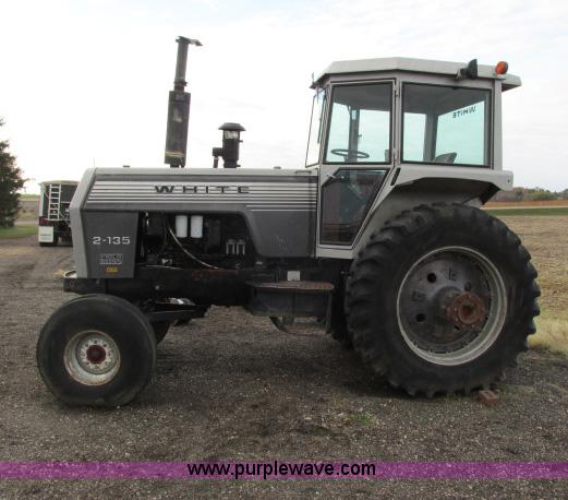 image for item G8922 White 2-135 Field Boss tractor