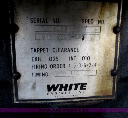 image for item G8922 White 2-135 Field Boss tractor