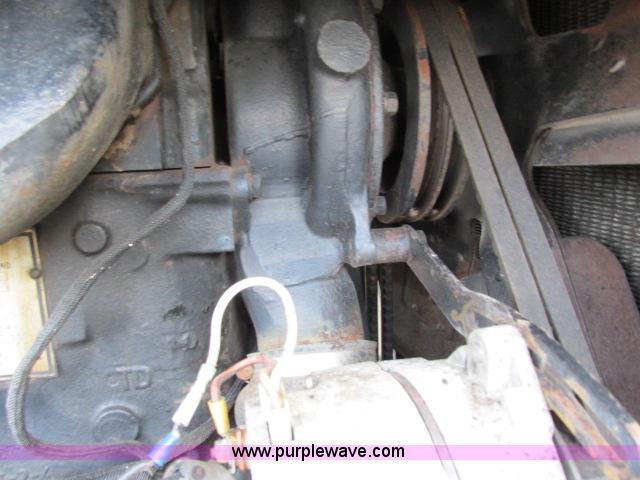 image for item G8922 White 2-135 Field Boss tractor