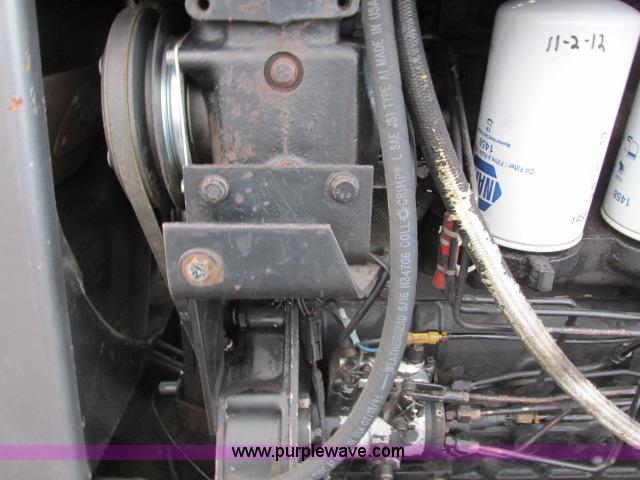 image for item G8922 White 2-135 Field Boss tractor