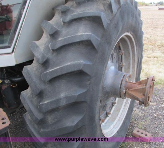 image for item G8922 White 2-135 Field Boss tractor