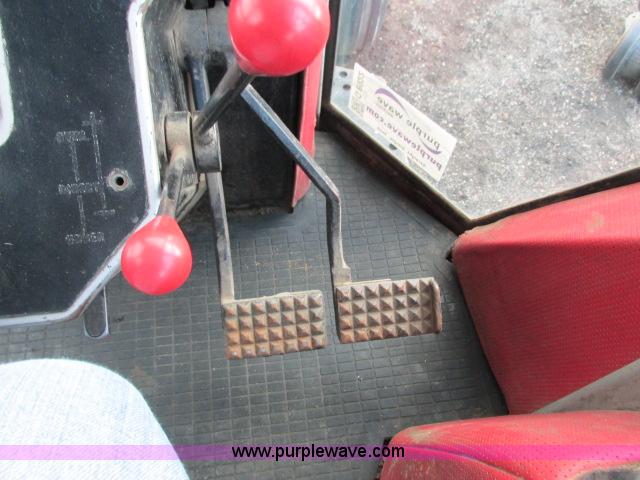 image for item G8922 White 2-135 Field Boss tractor