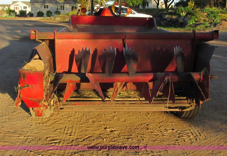 image for item G8945 New Holland 155 manure spreader