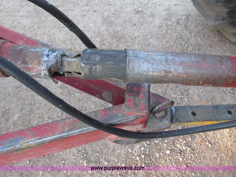 image for item G8945 New Holland 155 manure spreader