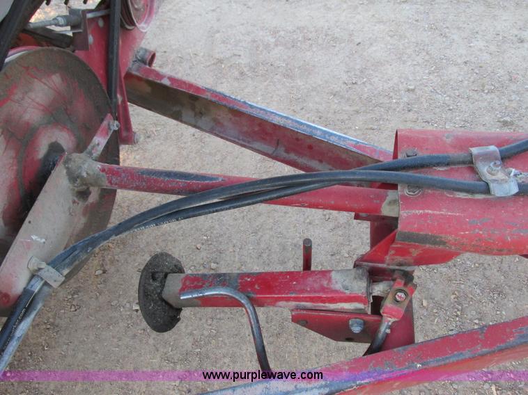 image for item G8945 New Holland 155 manure spreader