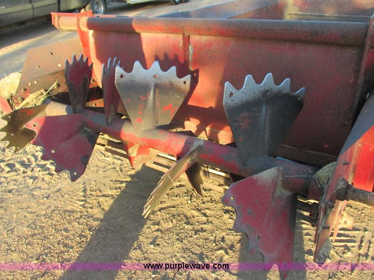 image for item G8945 New Holland 155 manure spreader