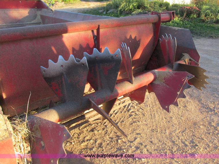 image for item G8945 New Holland 155 manure spreader