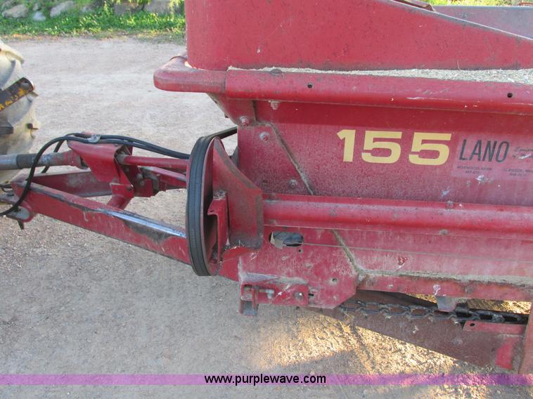 image for item G8945 New Holland 155 manure spreader