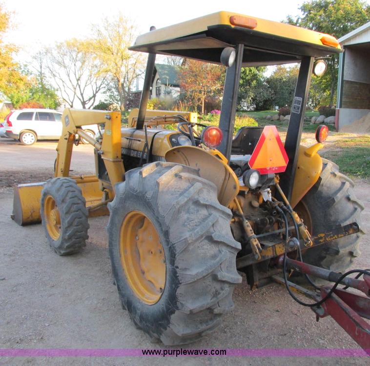 image for item G8946 John Deere 2155 tractor